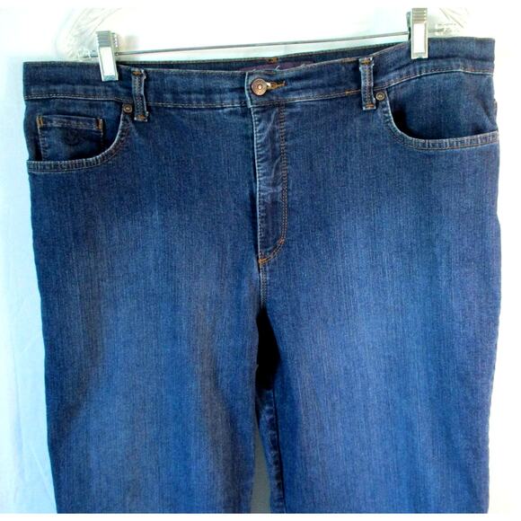 Gloria Vanderbilt Women's Mid Rise Dark Wash Straight Leg Blue Jeans Size 18 - Picture 2 of 9